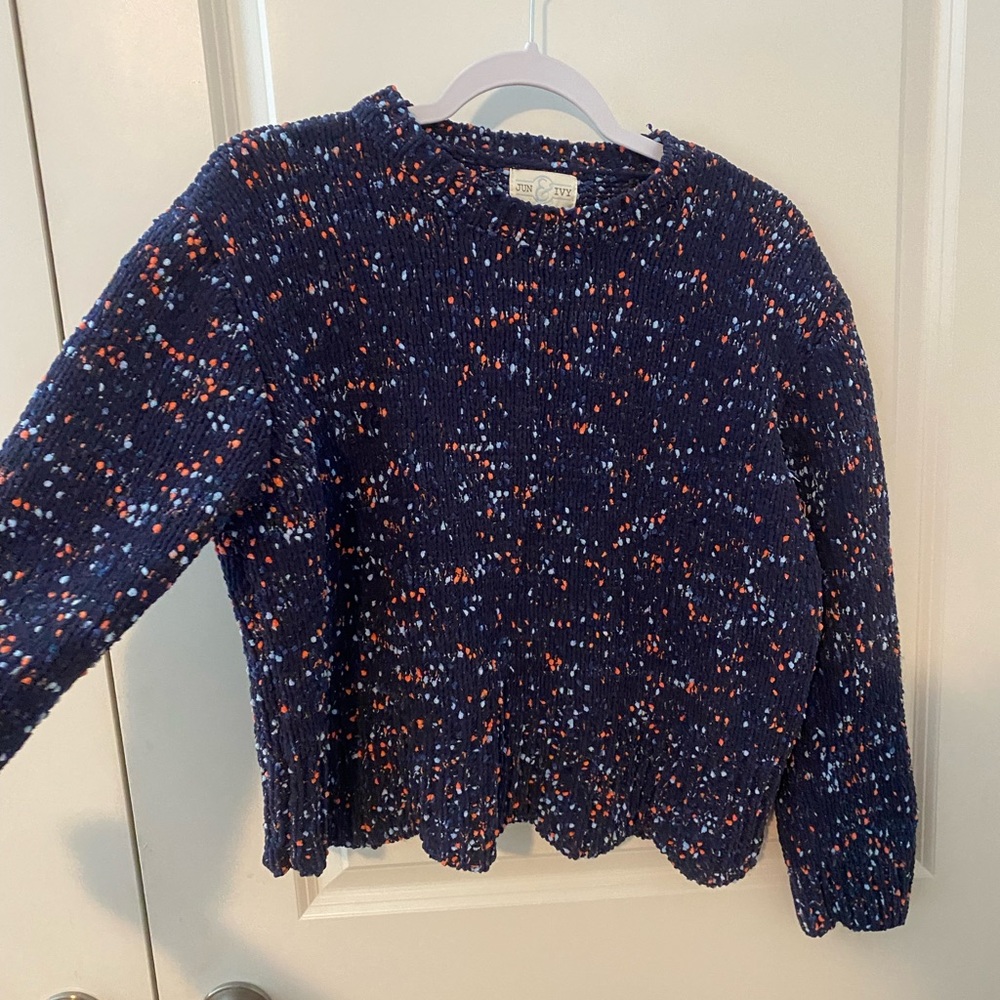 Size small sweater from boutique. Like new. Blue with dots. Jim & Ivy.